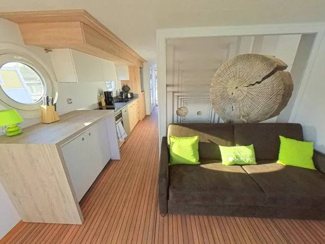 Říční loď k pronájmu v Buchholz City za nejlepší cenu