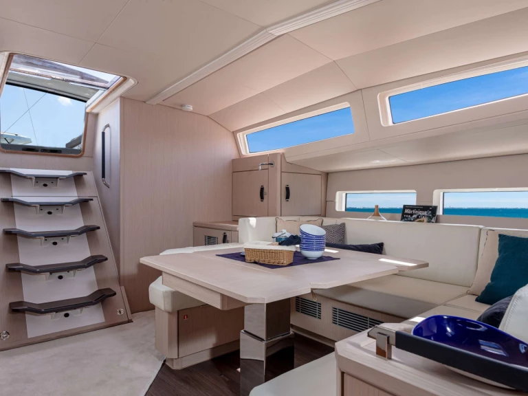 Jeanneau TEQUILA GT-TIME jednotlivci a charterové společnosti v Palma de Mallorca