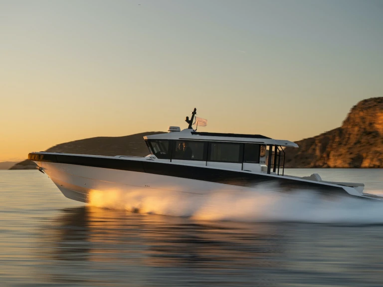 Pronájem lodi Olympic Marine lákavé ceny XPD 46