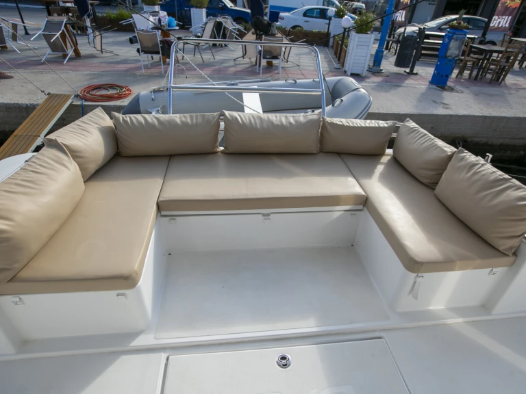 Pronájem lodi Plataniás lákavé ceny Bali 4.3