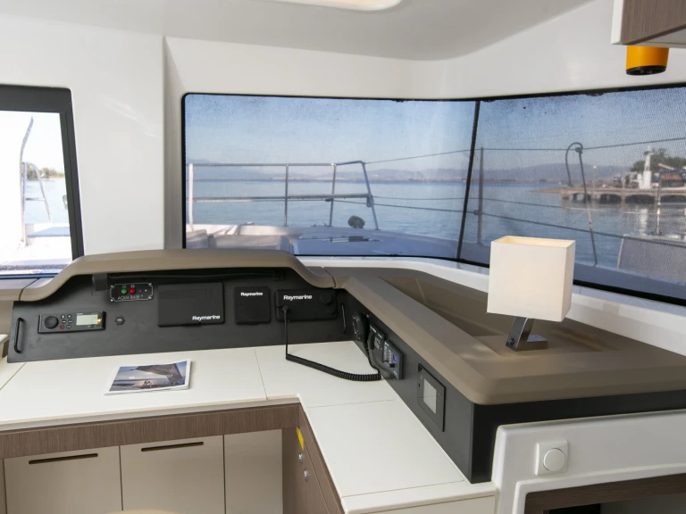 Pronájem lodi Bali Bali 4.3 v Plataniás na Samboatu