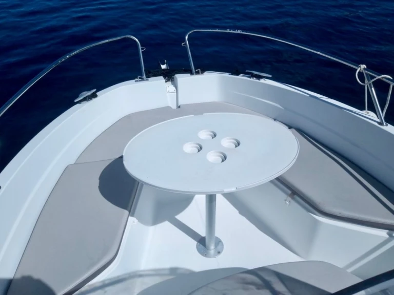 Pronájem lodi Sainte-Rose lákavé ceny Cap Camarat 5.5 CC Serie 2