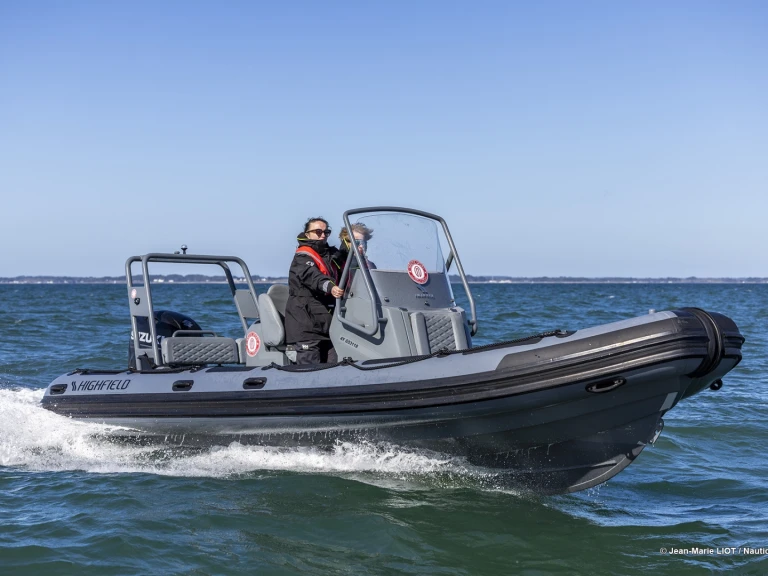 Pronájem jachty v La Trinité-sur-Mer -Highfield Patrol 660 na Samboatu