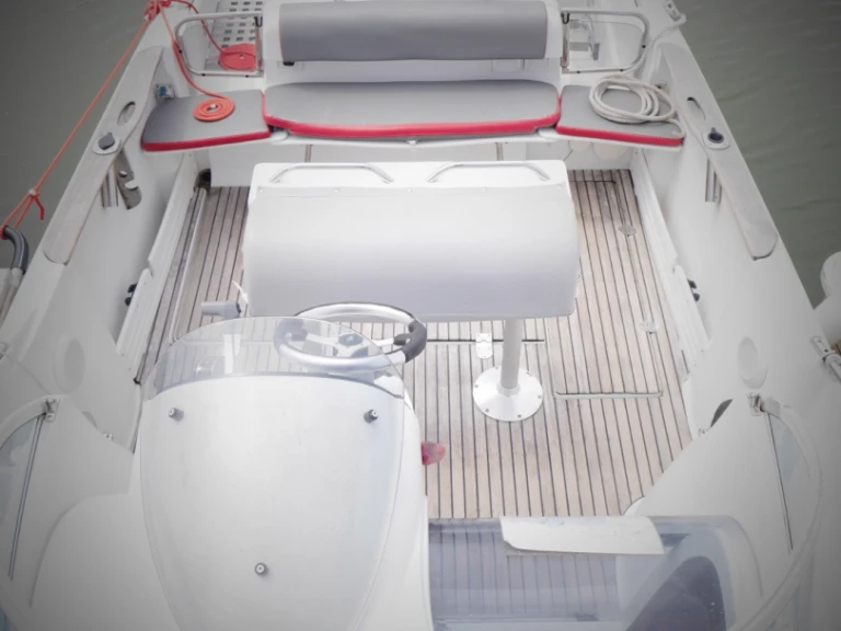 Pronájem lodi Bénéteau Flyer 750 WA v La Baule-Escoublac na Samboatu