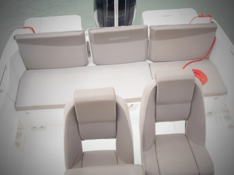 Pronájem lodi La Baule-Escoublac lákavé ceny QUICKSILVER 675 ACTIV