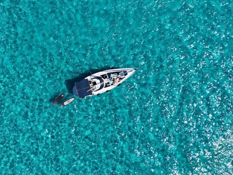 Pronajmout Plachetnice se skipperem či ne Comar v Porto Cristo