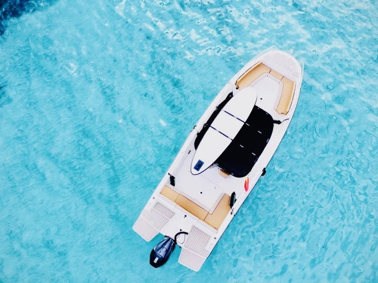 Motorová loď k pronájmu v Palma de Mallorca za nejlepší cenu