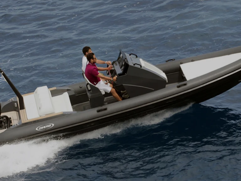 Pronajmout si DIVERIB 780 v Mykonos (City)