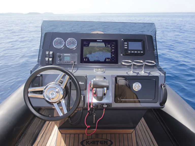 Pronájem jachty v Kalafáti -DIVERIB 780 na Samboatu