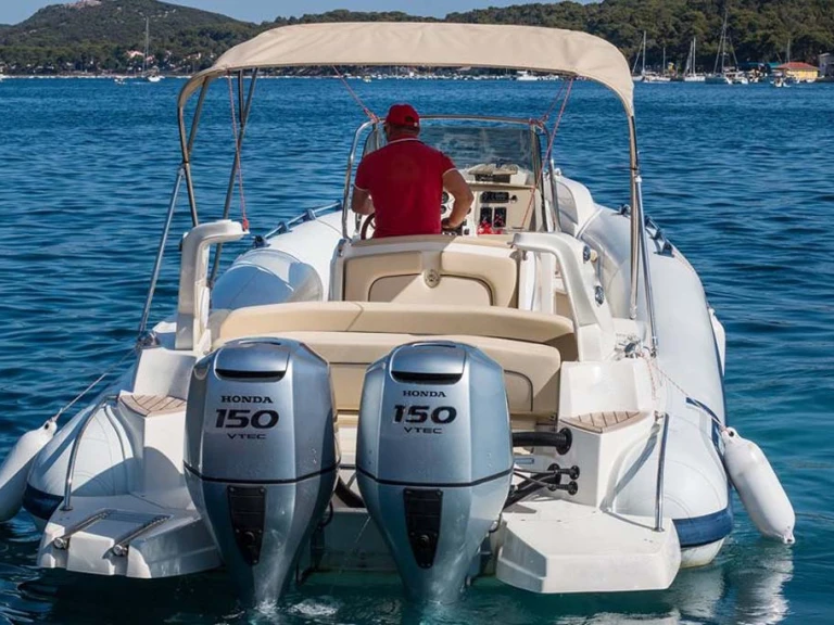 Marlin Boat 26 jednotlivci a charterové společnosti v Medulin