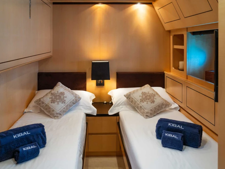  Arno Leopard 27 jednotlivci a charterové společnosti v Porto Rotondo