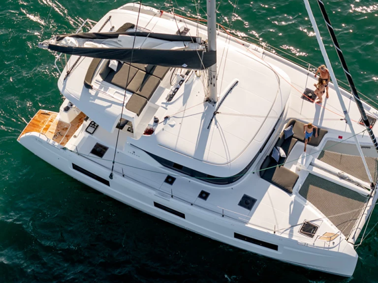 Pronajmout si Lagoon Lagoon 51 v Pórto Chéli