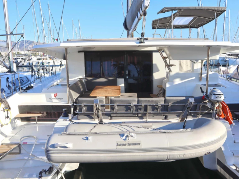 Pronájem lodi Fountaine Pajot Astrea 42 v Nea Peramos na Samboatu