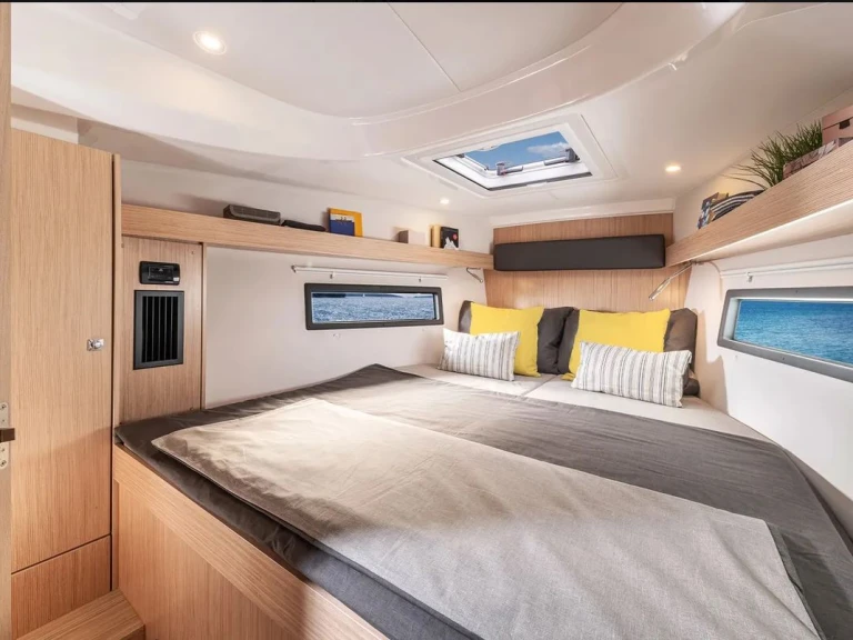 Pronájem Plachetnice Bavaria s licencí