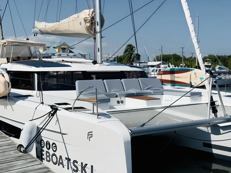 Pronajmout Katamarán se skipperem či ne Fountaine Pajot v Belize City