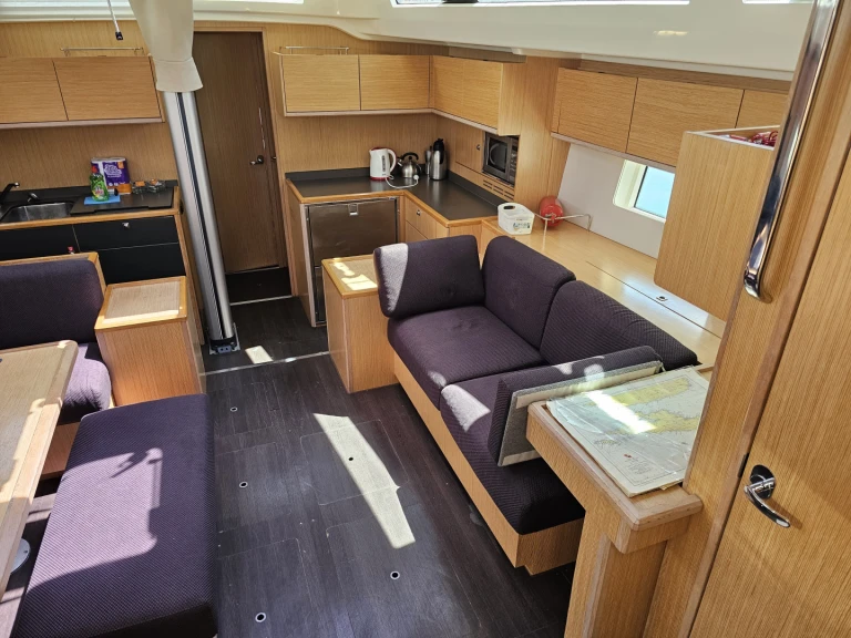 Pronájem lodi Bavaria Bavaria C57 Holiday v Kaštela na Samboatu