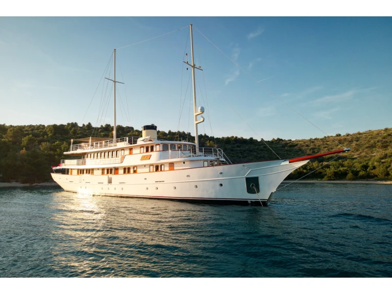 Pronájem Jachta v Split - Motoryacht Belleza