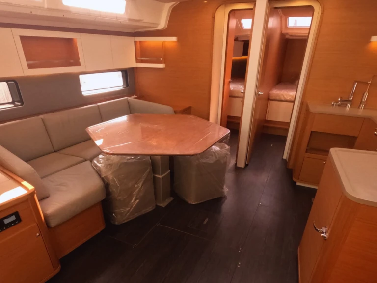 Plachetnice k pronájmu v Procida za nejlepší cenu