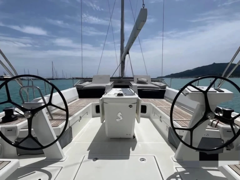 Pronájem Plachetnice Bénéteau s licencí