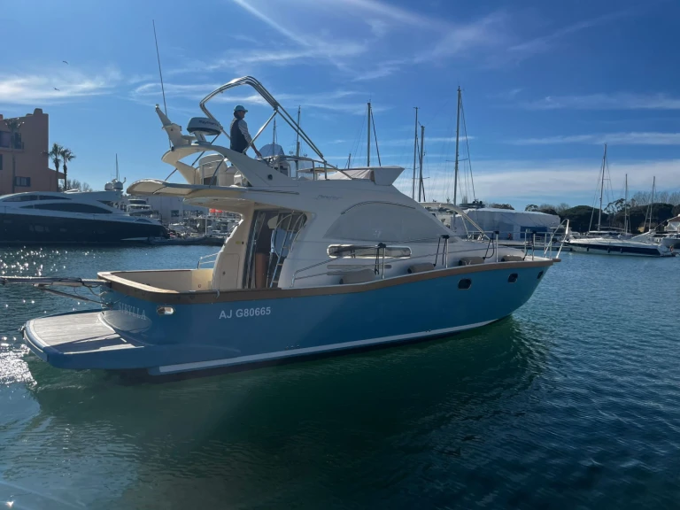 Pronájem lodi Portofino Marine Portofino 47 Fly v Saint-Tropez na Samboatu