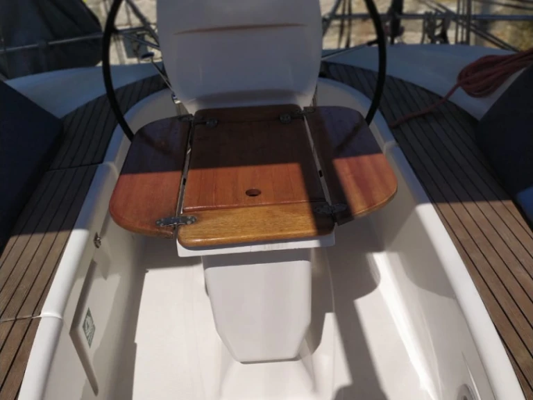 Plachetnice k pronájmu v Lefkáda za nejlepší cenu