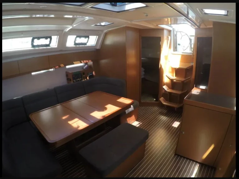 Bavaria Bavaria 46 jednotlivci a charterové společnosti v Lefkáda