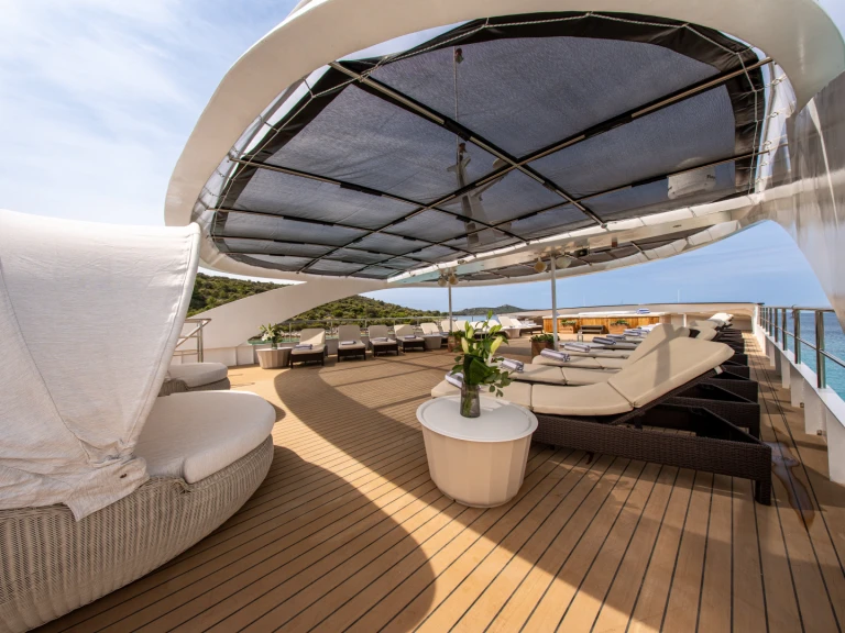 Pronajmout Jachta se skipperem či ne  v Split