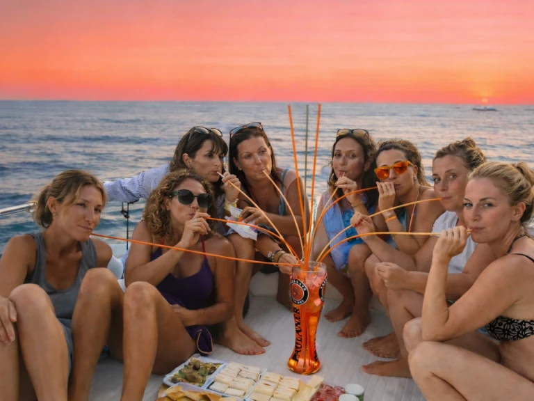 Pronájem lodi La Spezia lákavé ceny Boston Whaler 220 Dauntless