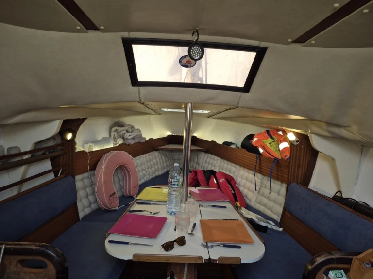 Pronajmout Plachetnice se skipperem či ne Jeanneau v La Grande-Motte