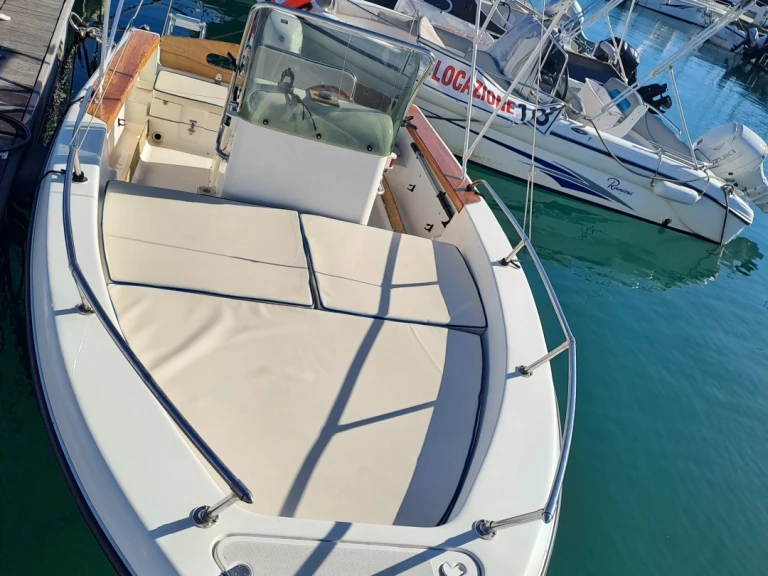 Pronajmout si Ranieri Azzura v La Spezia