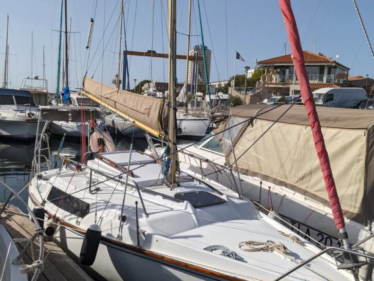 Pronajmout si Edel Edel 4 v Port-Saint-Louis-du-Rhône