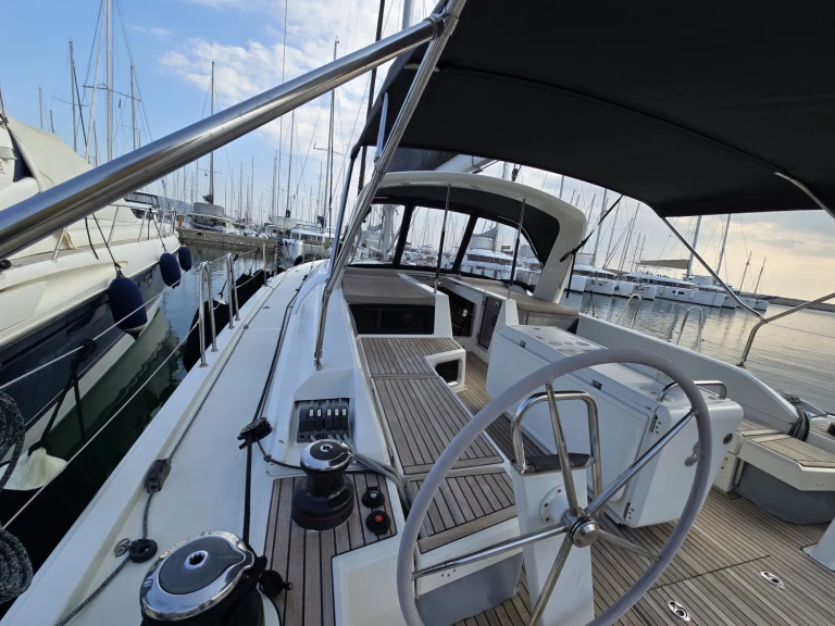 Bénéteau Oceanis 51.1 jednotlivci a charterové společnosti v Alimos