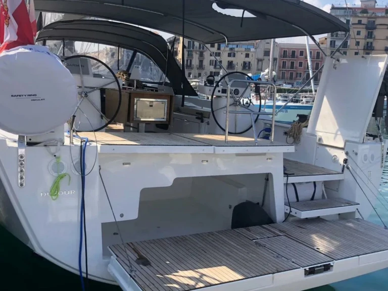 Pronájem Plachetnice Dufour s licencí