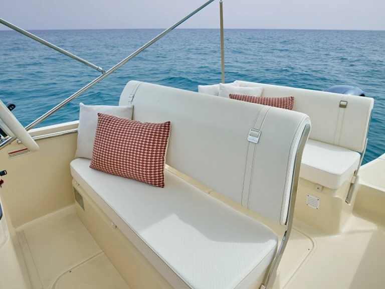 Pronájem Motorová loď v Fornells -Invictus  200SX