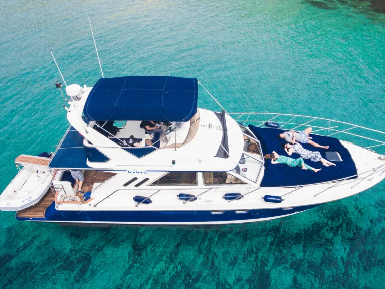 Pronájem lodi Cala en Bosch lákavé ceny Phantom 42