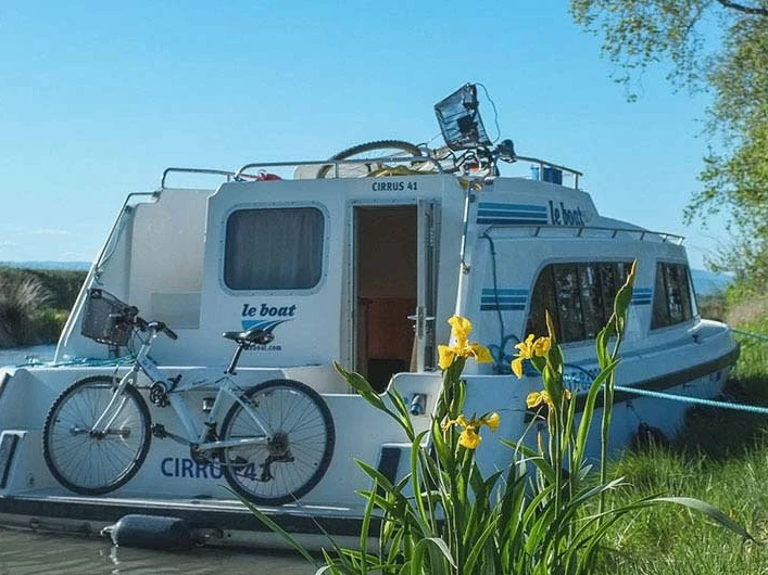 Pronajmout Motorová loď se skipperem či ne  v Portiragnes