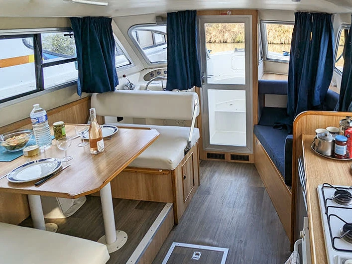 Motorová loď k pronájmu v Portiragnes za nejlepší cenu