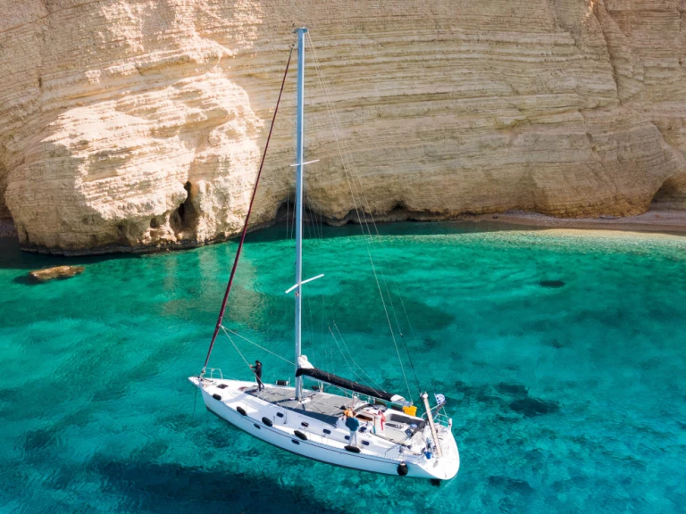 Pronájem lodi Naxos Port lákavé ceny Gib Sea 51