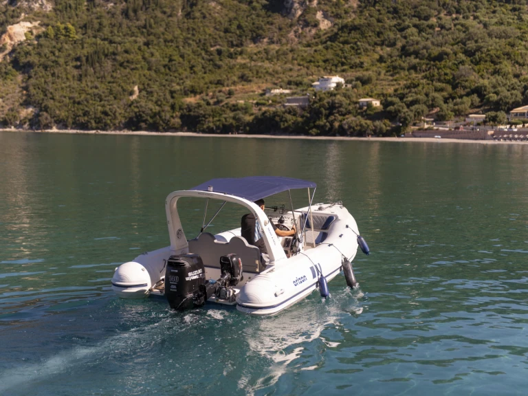 Pronajmout si Horizon 580 v Aríllas