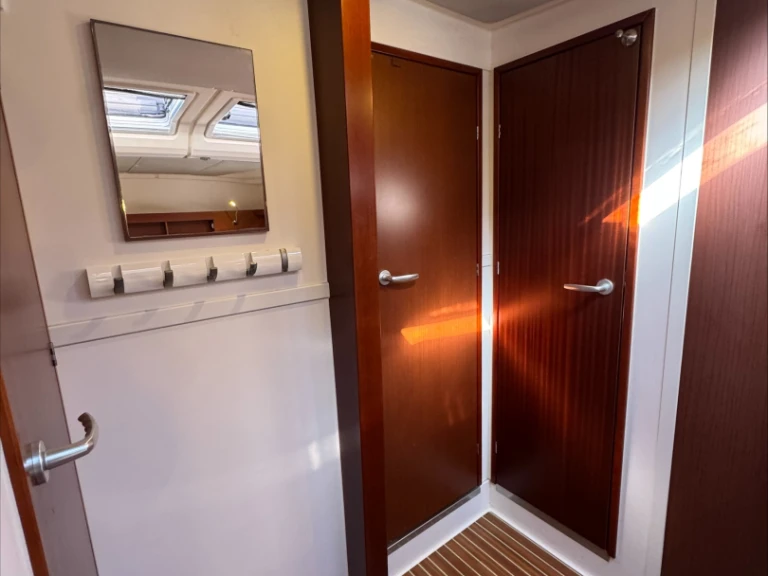 Hanse Hanse 505 jednotlivci a charterové společnosti v Port Grimaud