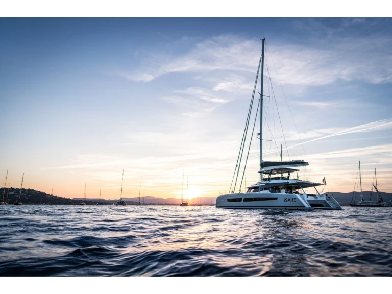 Pronájem Katamarán Fountaine Pajot s licencí
