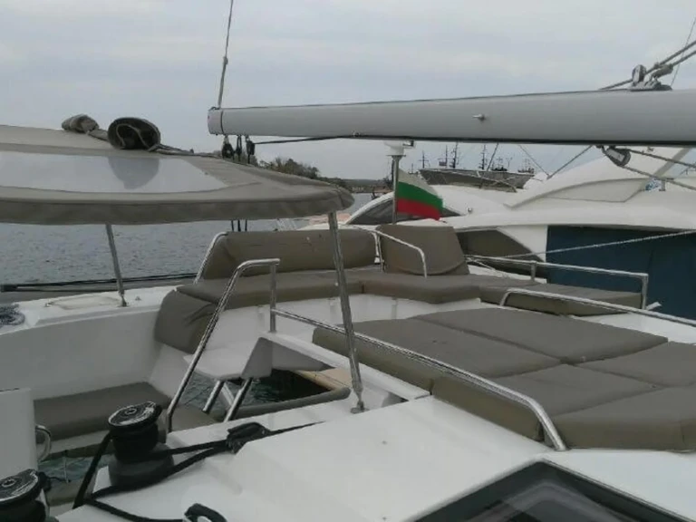 Pronájem Katamarán Fountaine Pajot s licencí