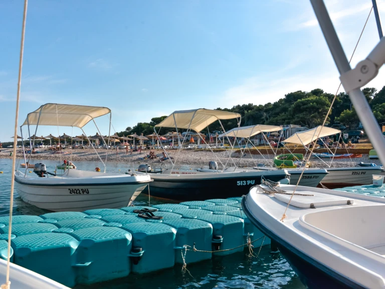 Pronájem jachty v Premantura -Ven VEN 500 na Samboatu