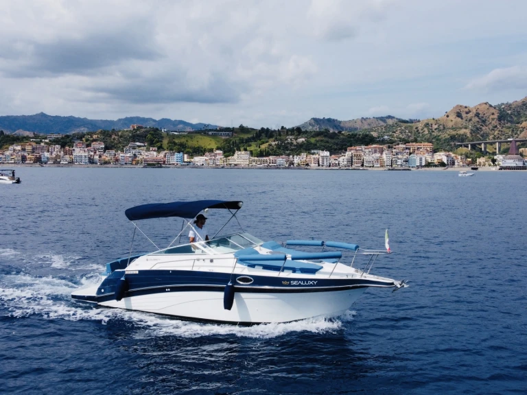 Pronájem lodi Celebrity 245 Sport Cruiser v Giardini-Naxos na Samboatu