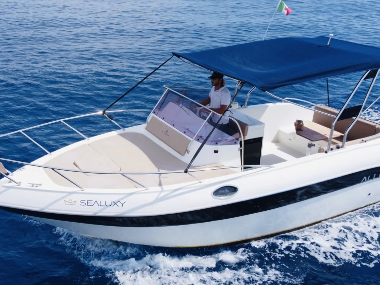 Pronájem lodi Giardini-Naxos lákavé ceny All 7.9.0 Open Day