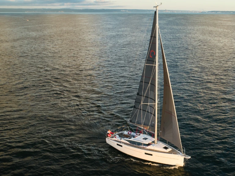 Northman Maxus 35 jednotlivci a charterové společnosti v Biograd Na Moru