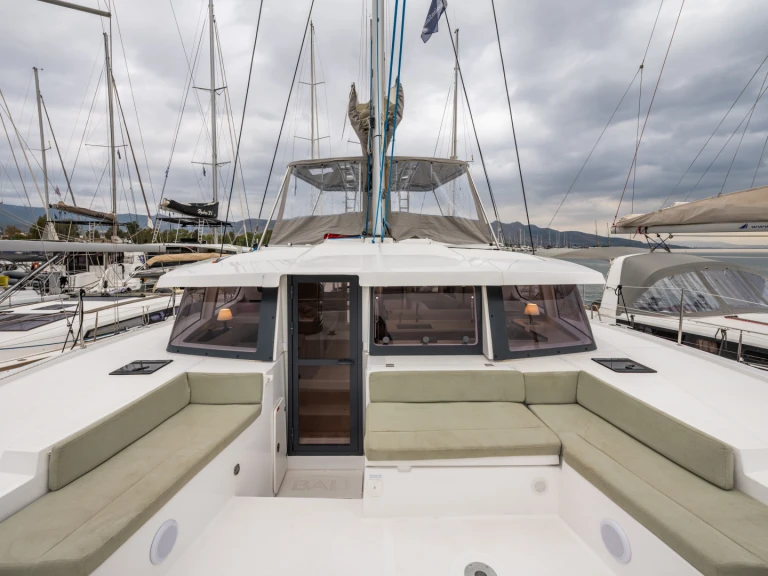 Pronájem lodi Nea Peramos lákavé ceny Bali 4.2