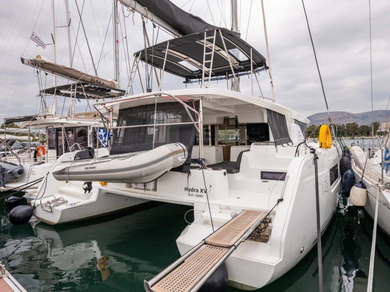 Katamarán k pronájmu v Nea Peramos za nejlepší cenu