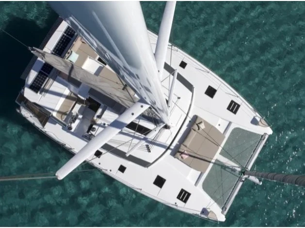 Pronájem Katamarán Fountaine Pajot s licencí