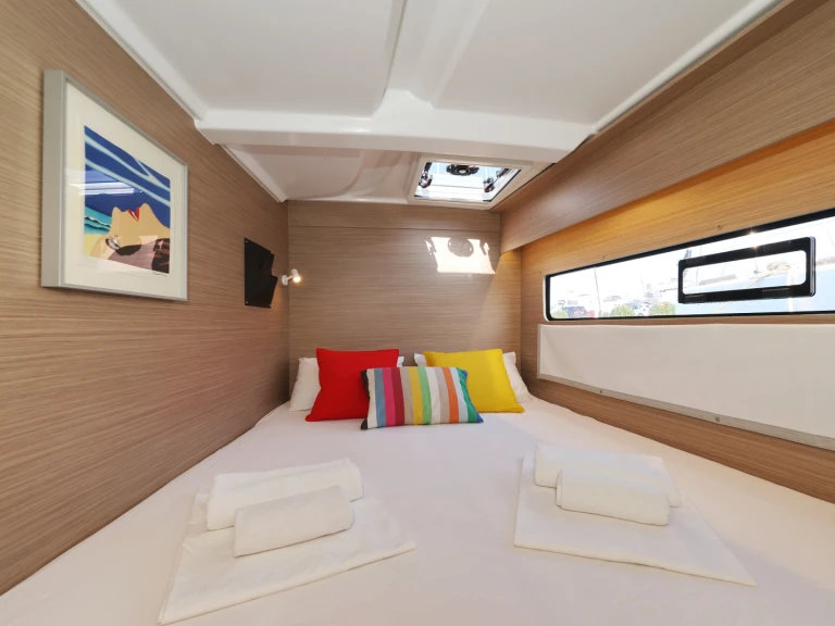 Pronajmout Katamarán se skipperem či ne Lagoon v Sukošan